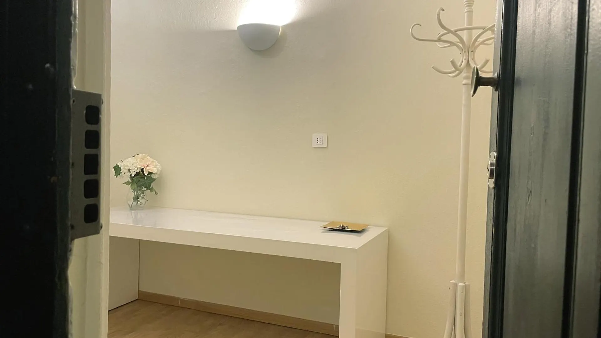 Apartament Splendido Quadrilocale Liberty In Porta Venezia Mediolan