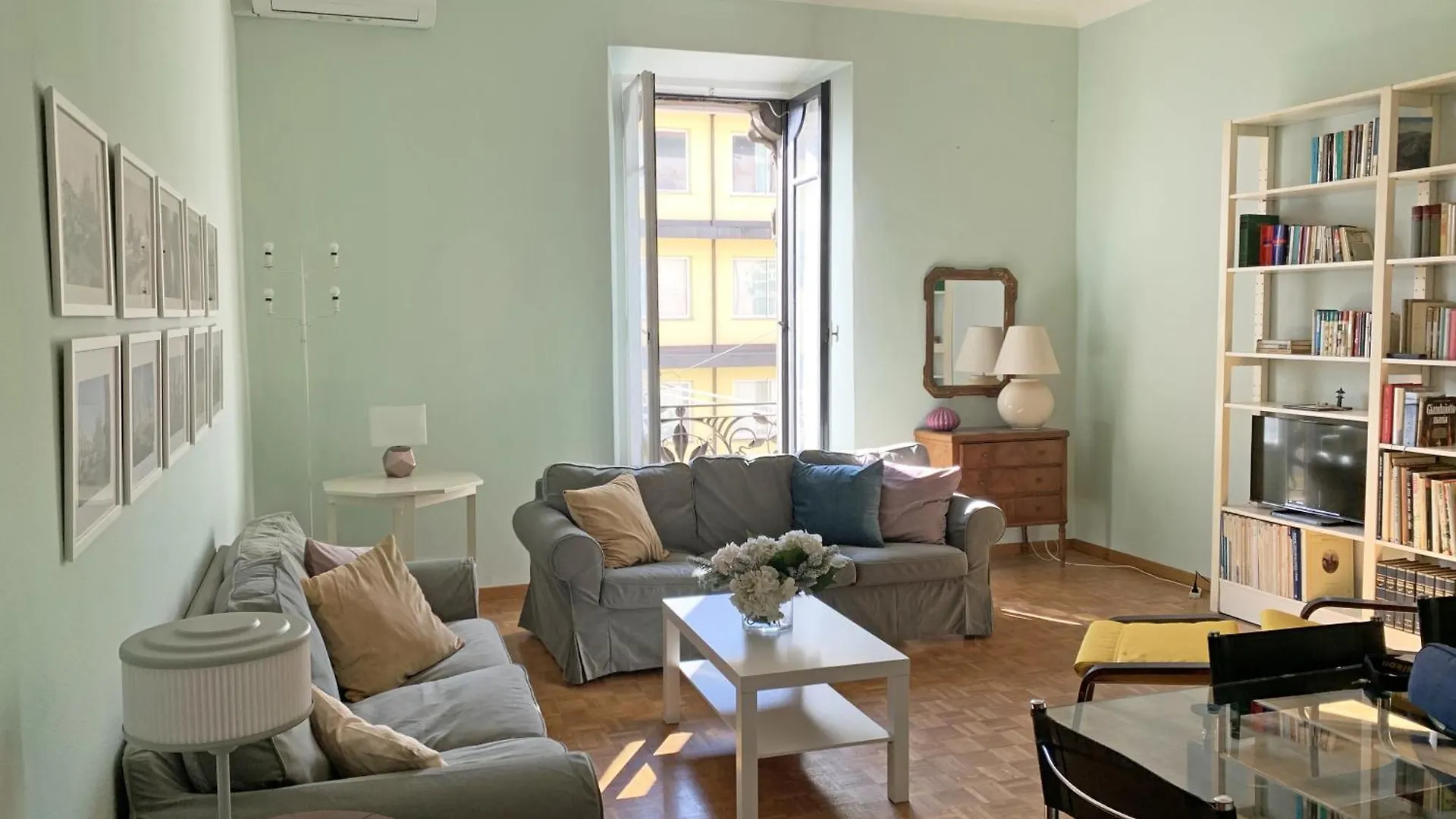 Апартаменты Splendido Quadrilocale Liberty In Porta Venezia Милан